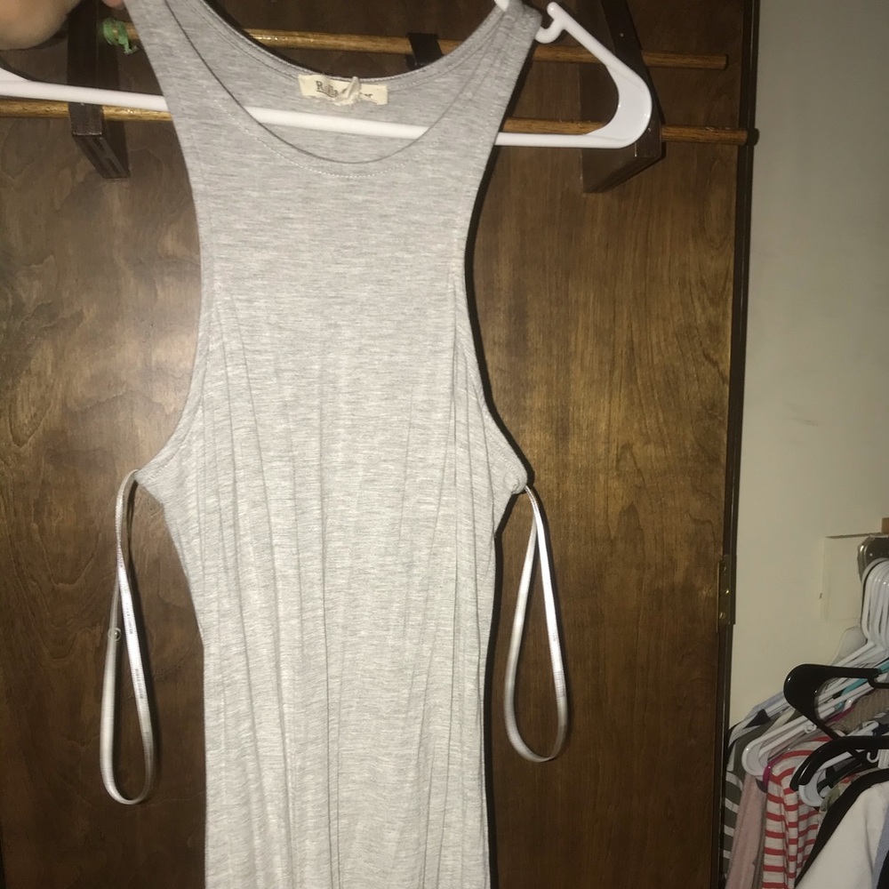 Gray sleeveless maxi dress